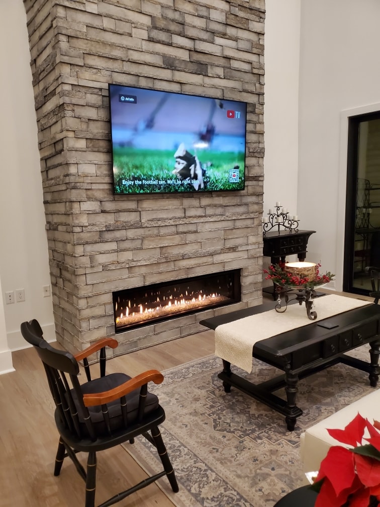 TVs & Monitors